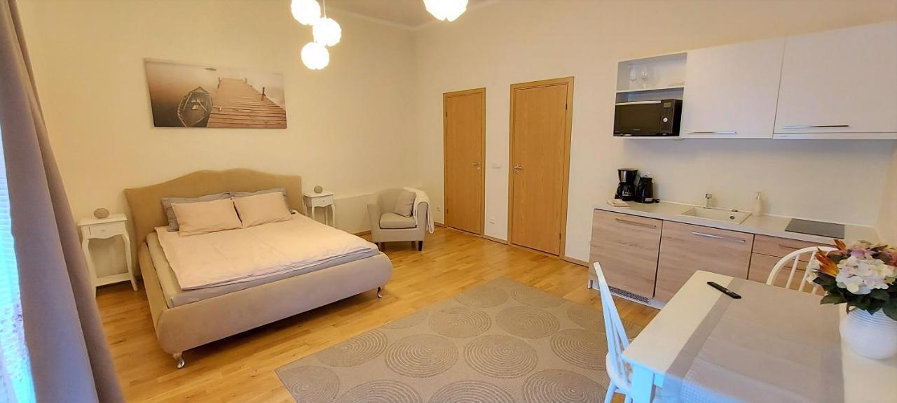 Kuninga 24/2 Old Town Apartments Pärnu Eksteriør bilde
